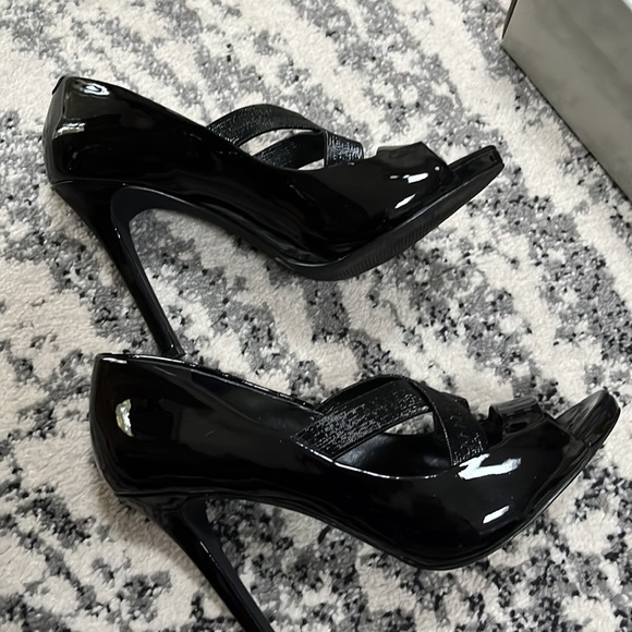Jessica Simpson Laqua pumps black patent 7.5 - Picture 4 of 7